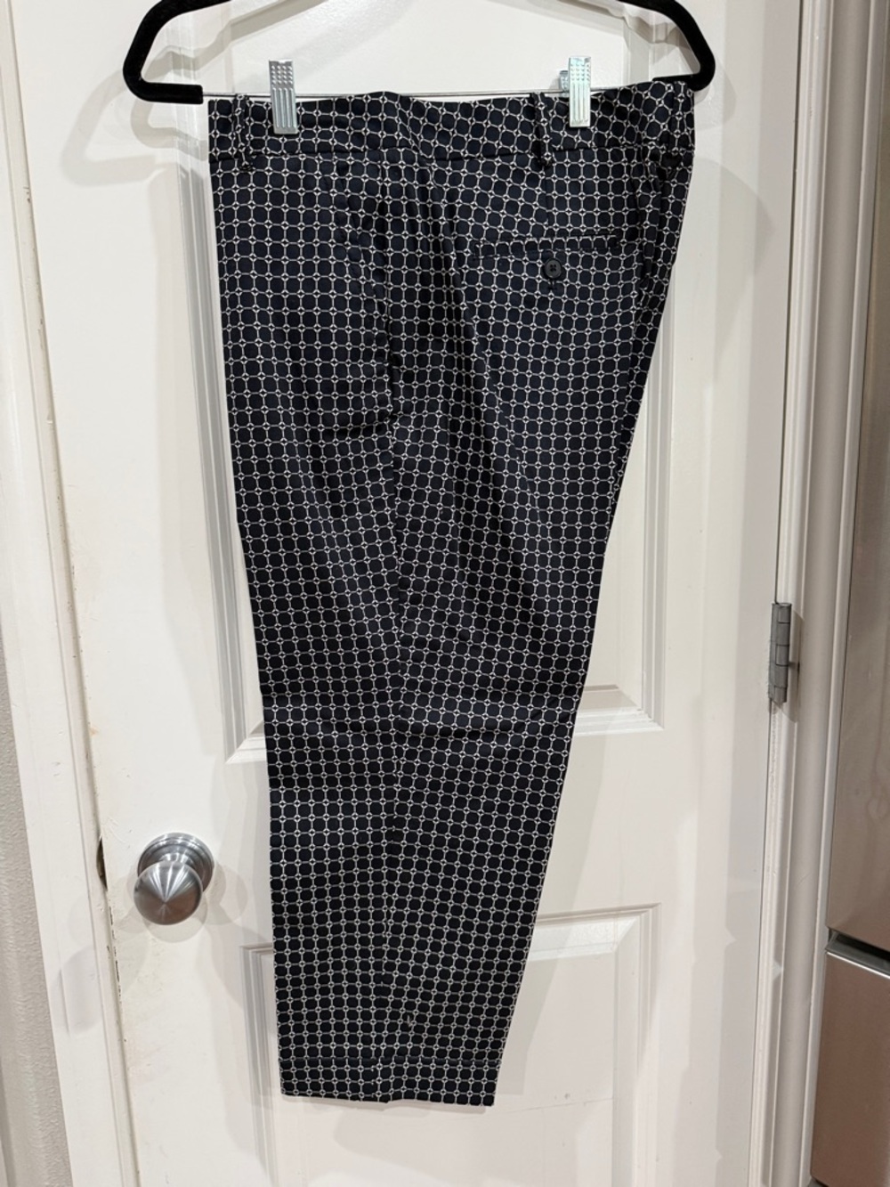 Talbots Black & White Geometric Patterned Capris